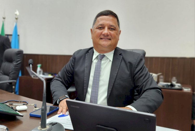 Na Sessão Ordinária desta terça-feira (19/12), os vereadores debruçaram sobre projetos importantes para a comunidade.